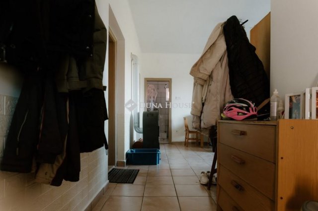 Eladó családi ház, Papkeszin 68.9 M Ft, 4 szobás