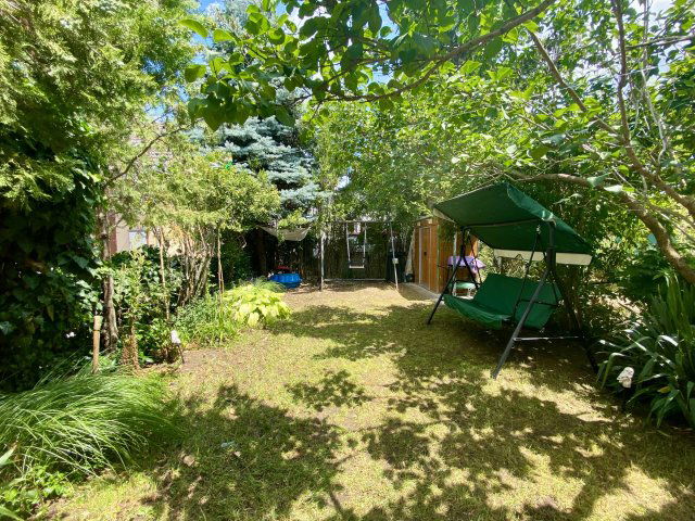 Eladó téglalakás, Balatonbogláron 145 M Ft, 3 szobás