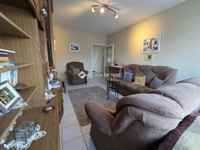 Eladó panellakás, Szegeden 52.59 M Ft, 3 szobás