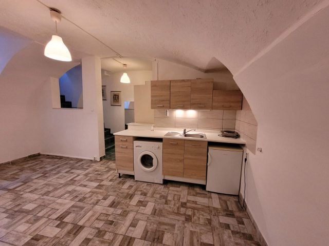 Eladó téglalakás, Budapesten, VII. kerületben, Csengery utcában