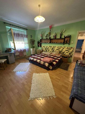 Eladó téglalakás, Pécsett 24.9 M Ft, 3 szobás