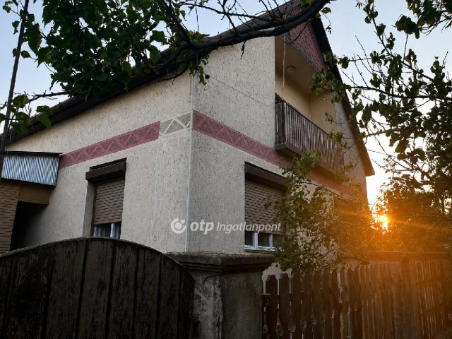 Eladó családi ház, Kunhegyesen 29.5 M Ft, 3 szobás