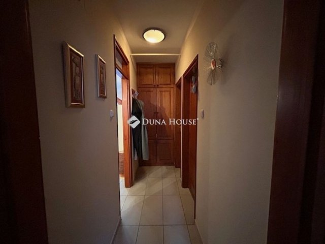 Eladó téglalakás, Zalaegerszegen 69.9 M Ft, 3 szobás