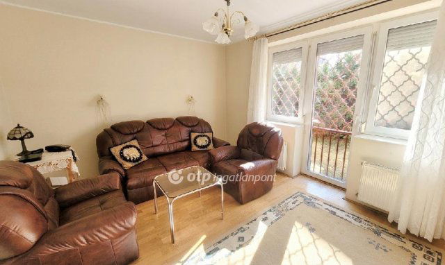 Eladó téglalakás, Budapesten, XIII. kerületben 82.5 M Ft