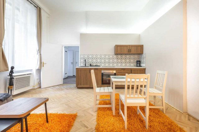 Kiadó téglalakás, albérlet, V. kerületben, József Attila utcában