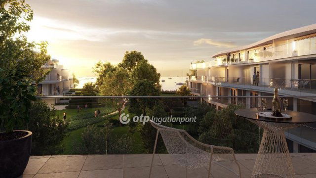 Eladó téglalakás, Balatonszemesen 304.4 M Ft, 4 szobás