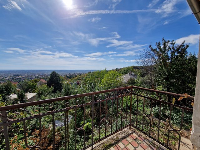 Eladó telek, Budapesten, XII. kerületben 350 M Ft