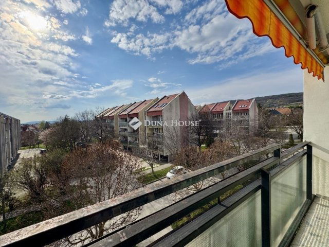 Eladó téglalakás, Balatonfüreden 82.9 M Ft, 4 szobás