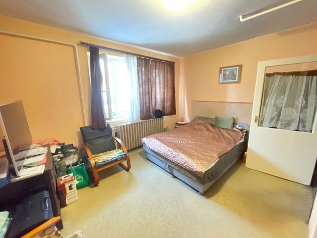 Eladó családi ház, Pakson 65 M Ft, 4 szobás