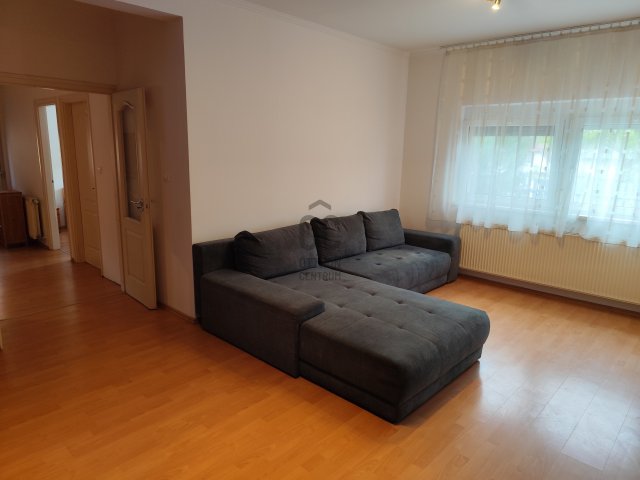 Kiadó családi ház, albérlet, Kecskeméten 300 E Ft / hó