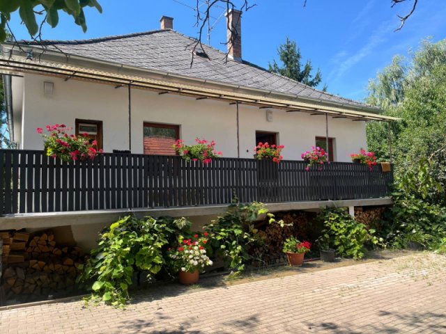 Eladó családi ház, Csobánkán 89.9 M Ft, 3 szobás