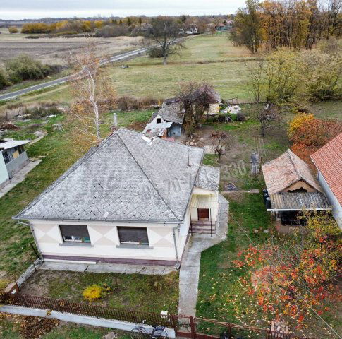 Eladó családi ház, Hevesvezekényen 14.9 M Ft, 4 szobás