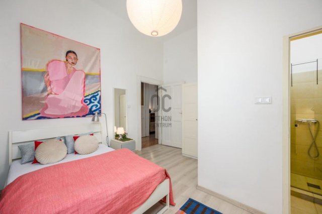 Eladó téglalakás, Budapesten, VI. kerületben 150 M Ft, 4 szobás