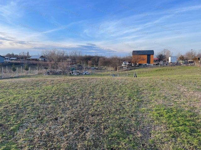 Eladó mezogazdasagi ingatlan, Besenyszögön 12 M Ft