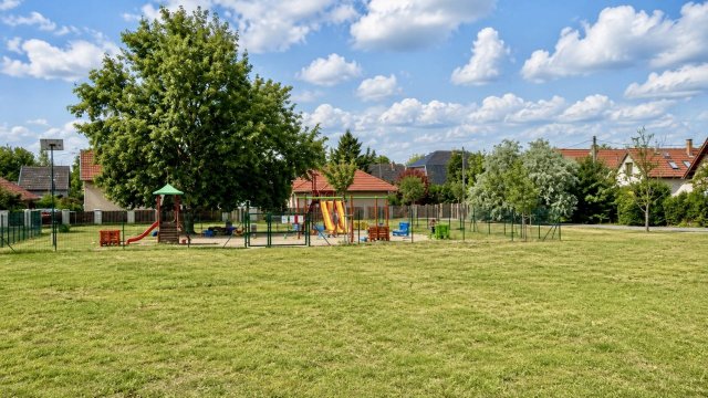 Eladó családi ház, Délegyházán 79.9 M Ft, 2+2 szobás