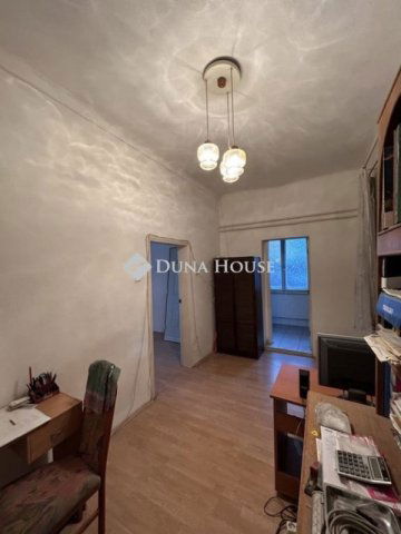 Eladó családi ház, Budapesten, XV. kerületben 68.5 M Ft