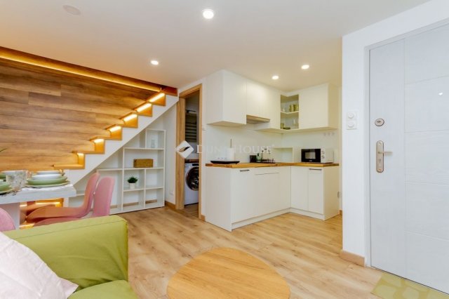 Kiadó téglalakás, albérlet, Budapesten, VI. kerületben