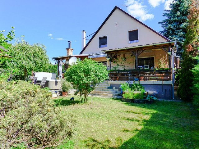 Eladó családi ház, Kistarcsán 165.9 M Ft, 5 szobás