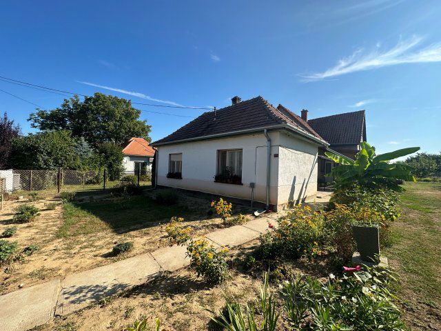 Eladó családi ház, Balatonberényben 46.9 M Ft, 4+1 szobás