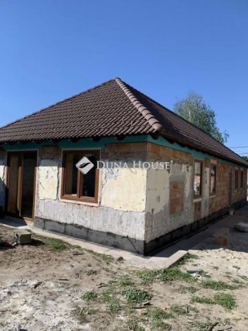 Eladó családi ház, Gyömrőn 144.9 M Ft, 4 szobás