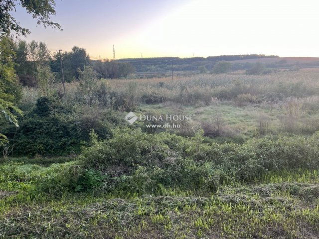 Eladó telek, Biatorbágyon 180 M Ft / költözzbe.hu