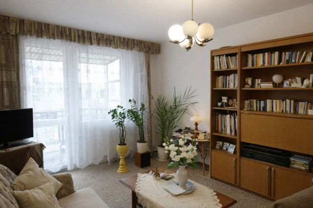 Eladó panellakás, Debrecenben 48.99 M Ft, 2 szobás