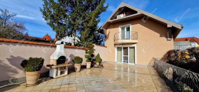 Eladó családi ház, Miskolcon 129 M Ft, 6 szobás