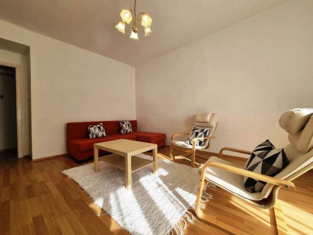 Kiadó téglalakás, albérlet, Pécsett, Kodály Zoltán utcában