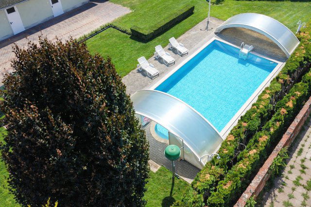 Eladó családi ház, Balatonszemesen 236 M Ft, 4+4 szobás