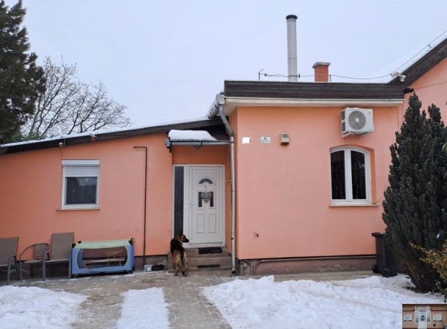 Eladó családi ház, Monoron 59.9 M Ft, 2+1 szobás