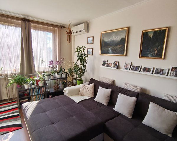 Eladó panellakás, Veszprémben 62.7 M Ft, 1+2 szobás