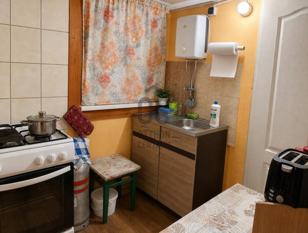 Eladó nyaraló, Csörögön 34.5 M Ft, 2 szobás