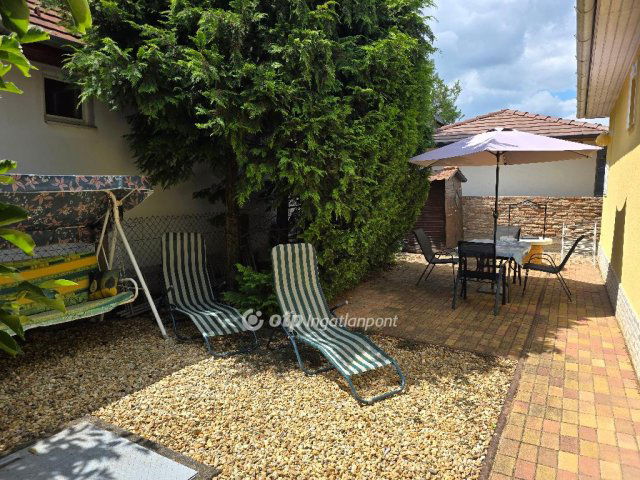 Eladó nyaraló, Hajdúszoboszlón 120 M Ft, 3+2 szobás