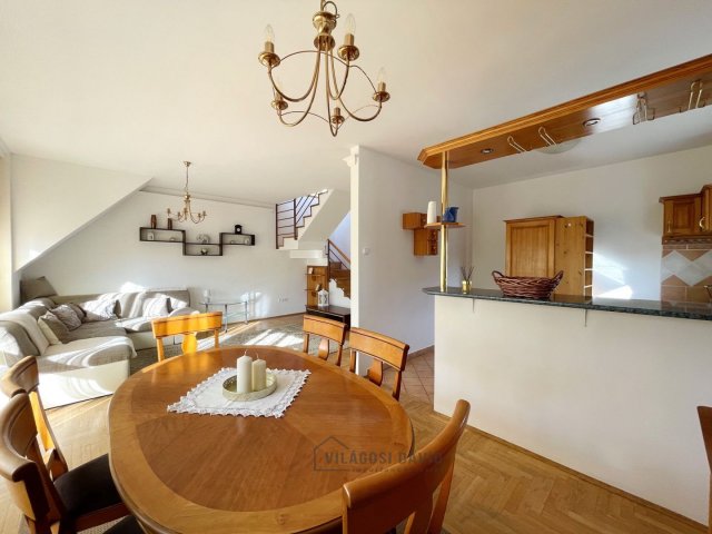 Eladó téglalakás, Debrecenben 155.9 M Ft, 6 szobás