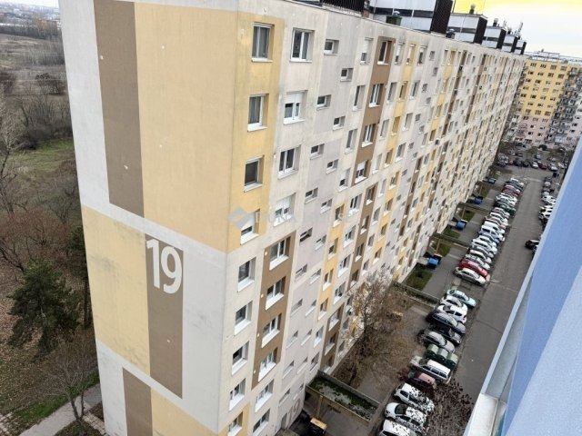 Eladó panellakás, Budapesten, XV. kerületben 68 M Ft, 3+1 szobás