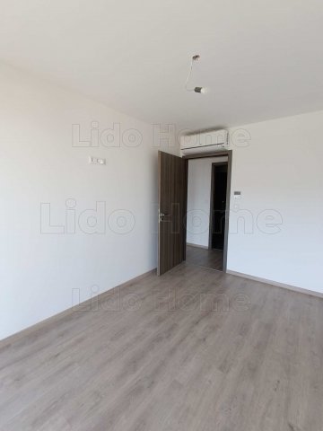 Eladó téglalakás, Siófokon 114.736 M Ft, 3 szobás