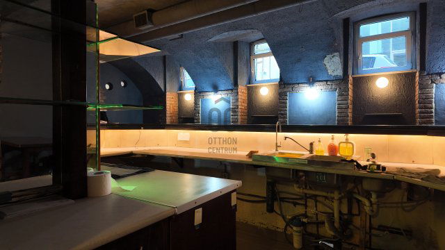 Eladó ipari ingatlan, Budapesten, VII. kerületben 169 M Ft