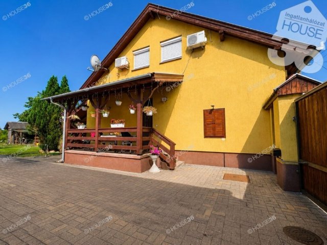 Eladó családi ház, Lajosmizsén 88.9 M Ft, 4 szobás