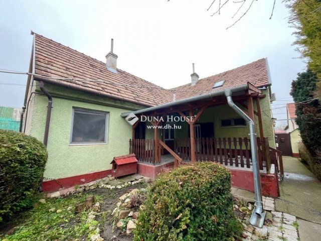 Eladó családi ház, Székesfehérvárott 89.9 M Ft, 4 szobás