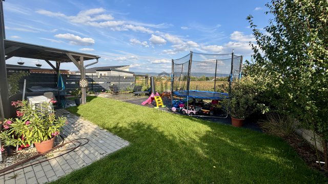 Eladó téglalakás, Tatán 79.99 M Ft, 3 szobás