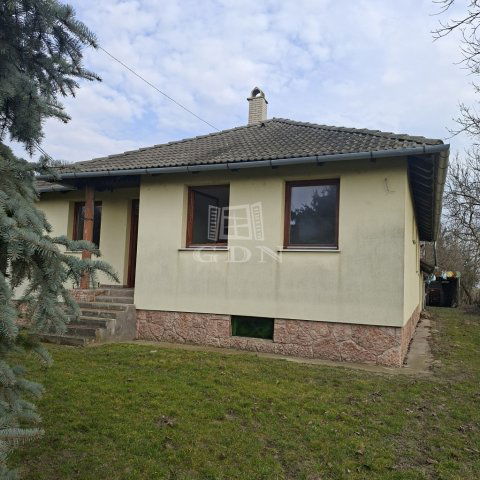 Eladó családi ház, Nagyigmándon 125 M Ft, 3+1 szobás