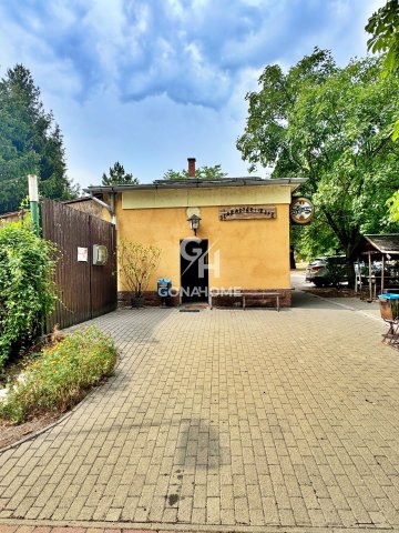 Eladó üzlethelyiség, Pétfürdőn 200 M Ft / költözzbe.hu