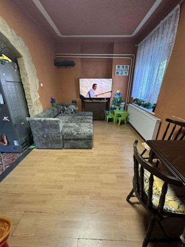 Eladó téglalakás, Komlón, Irinyi János utcában 20.9 M Ft
