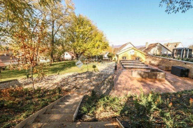 Eladó családi ház, Bogádon 145 M Ft, 4 szobás