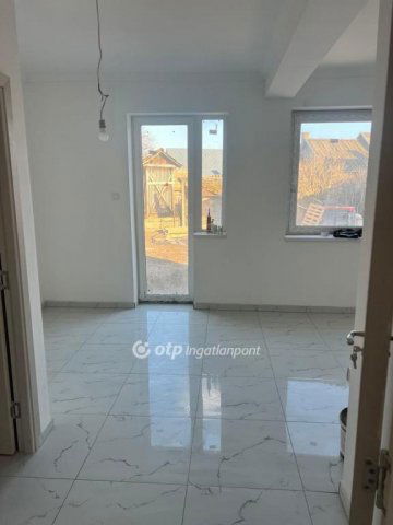 Eladó családi ház, Vámospércsen 74 M Ft, 3 szobás