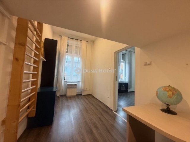 Eladó téglalakás, Budapesten, XIII. kerületben 73.9 M Ft