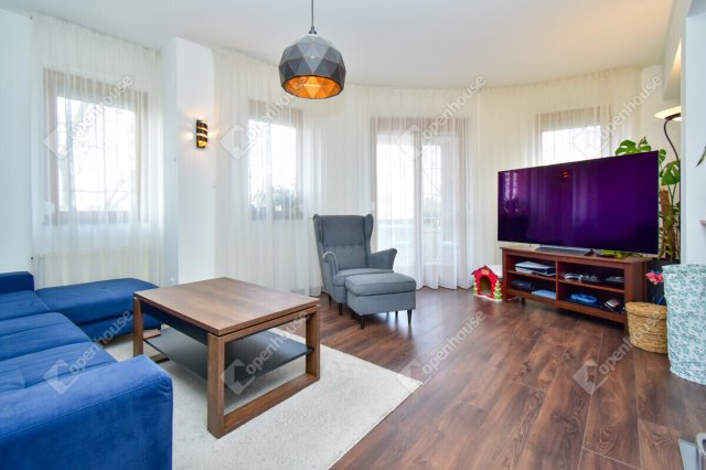 Eladó téglalakás, Szegeden 89.9 M Ft, 3 szobás