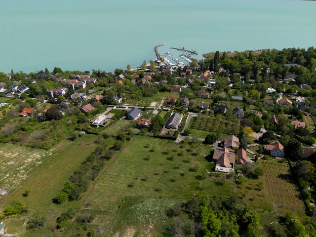 Eladó telek, Tihanyban 1390 M Ft / költözzbe.hu