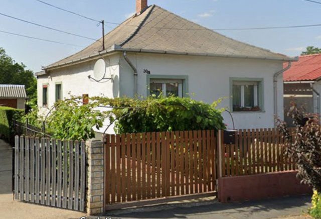 Eladó családi ház, Százhalombattán 94.9 M Ft, 3 szobás