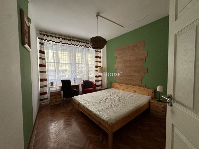 Eladó téglalakás, Budapesten, V. kerületben 189.9 M Ft, 5 szobás